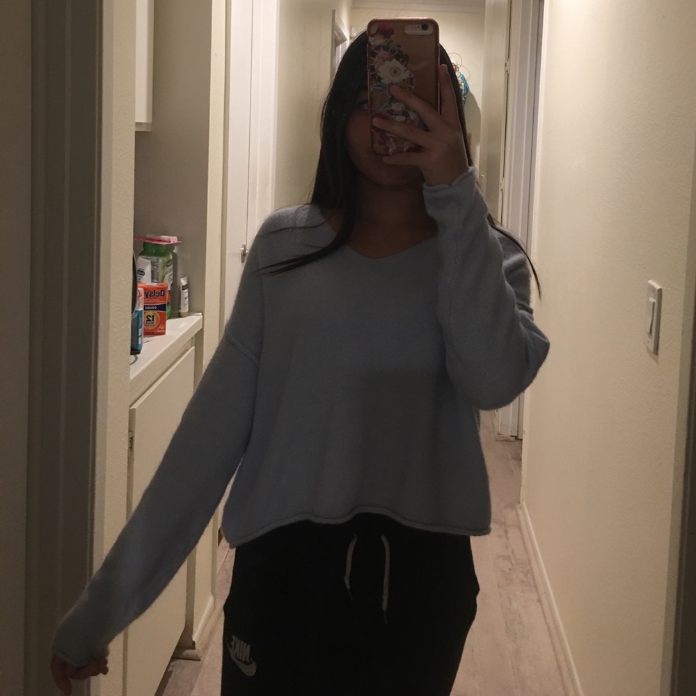 ✰ h&m light blue fuzzy longsleeve